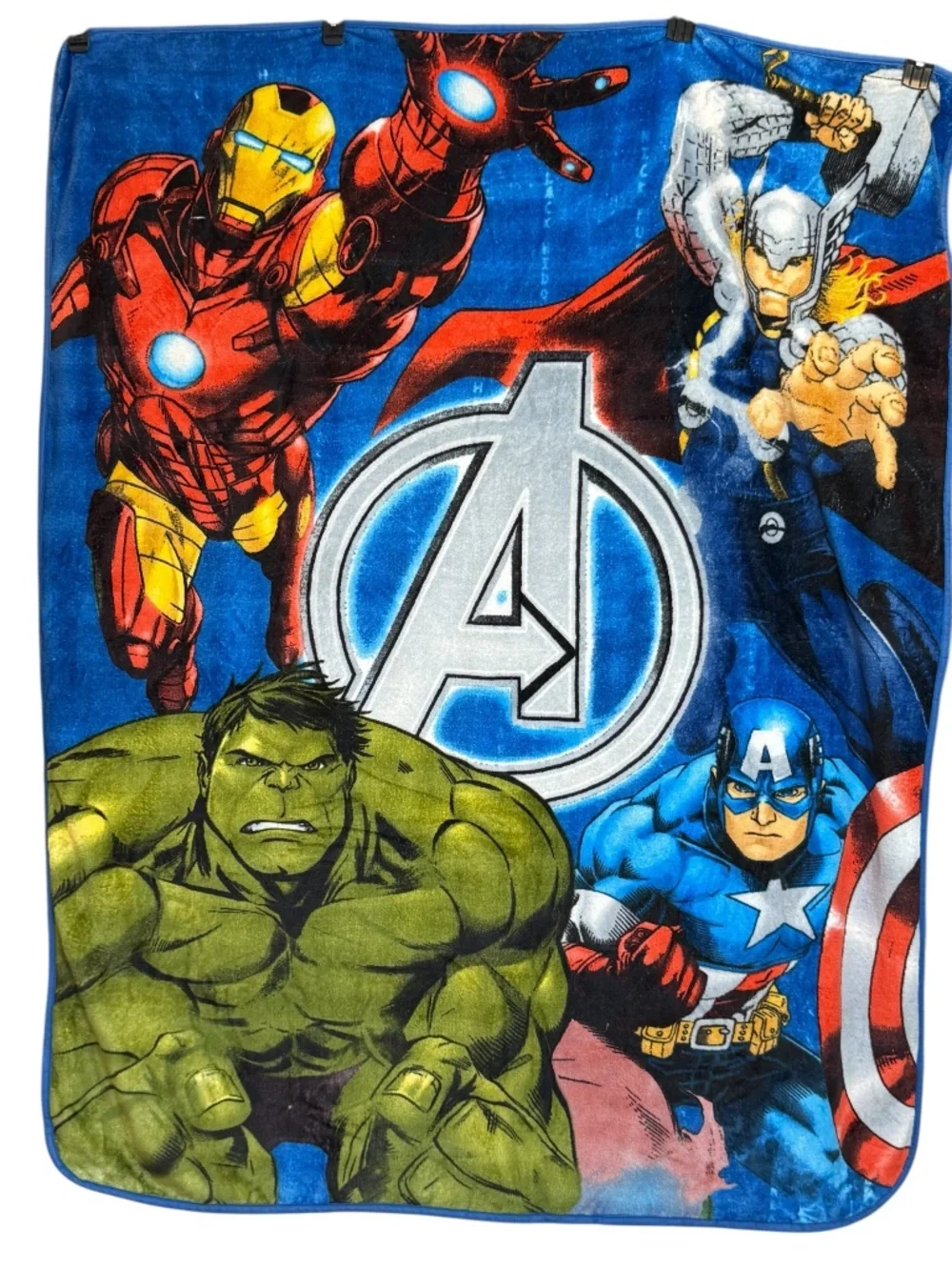 Marvel Avengers Iconic Character Blanket Hulk, Captain America, Iron Man, Thor